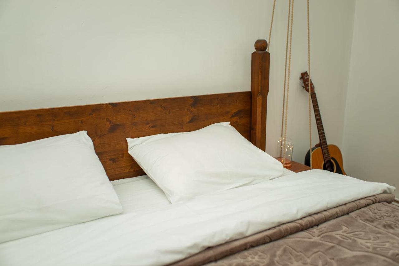 Sunshine Apartment Braşov Buitenkant foto